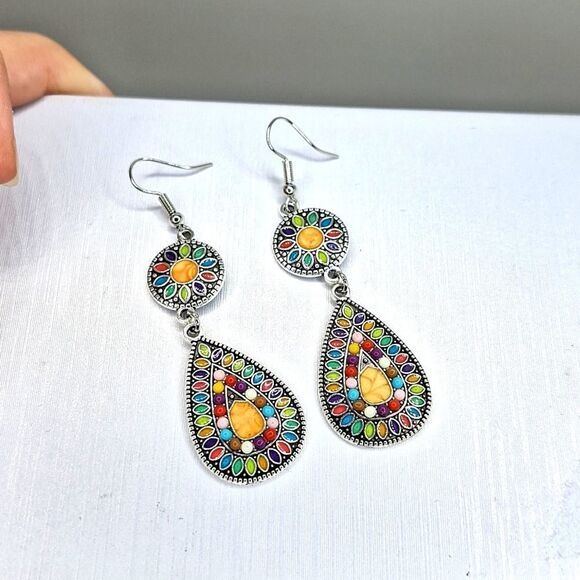 BOHEMIAN colorful multicolor mandala earrings - Picture 1 of 4